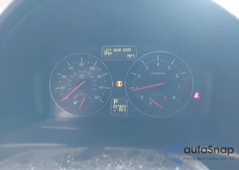 2008 Volvo V50 T5 z USA, uszkodzony, nr VIN YV1MJ672882400813